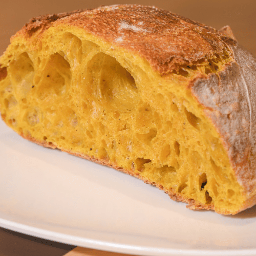 Pane alla Curcuma